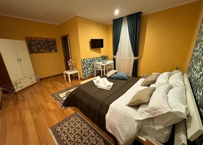 Casina Dei MarsiBed and Breakfast